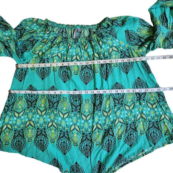 New Directions Weekend multicolor off the shoulder bell sleeve top sz S - Picture 8 of 10